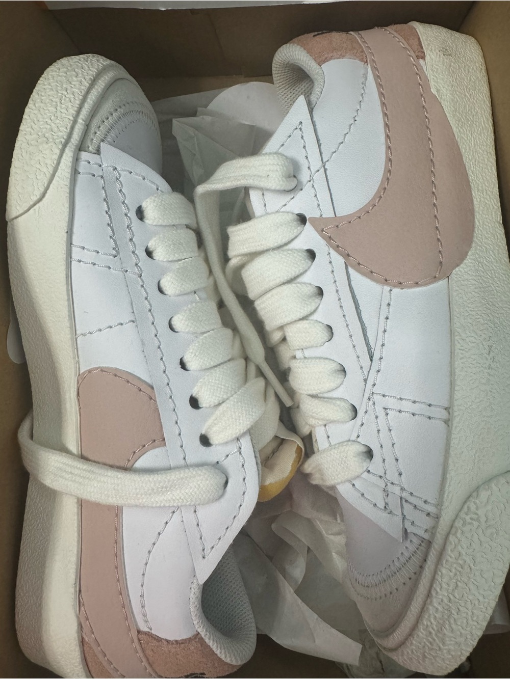 Nike Women's White and Light Pink Sneakers